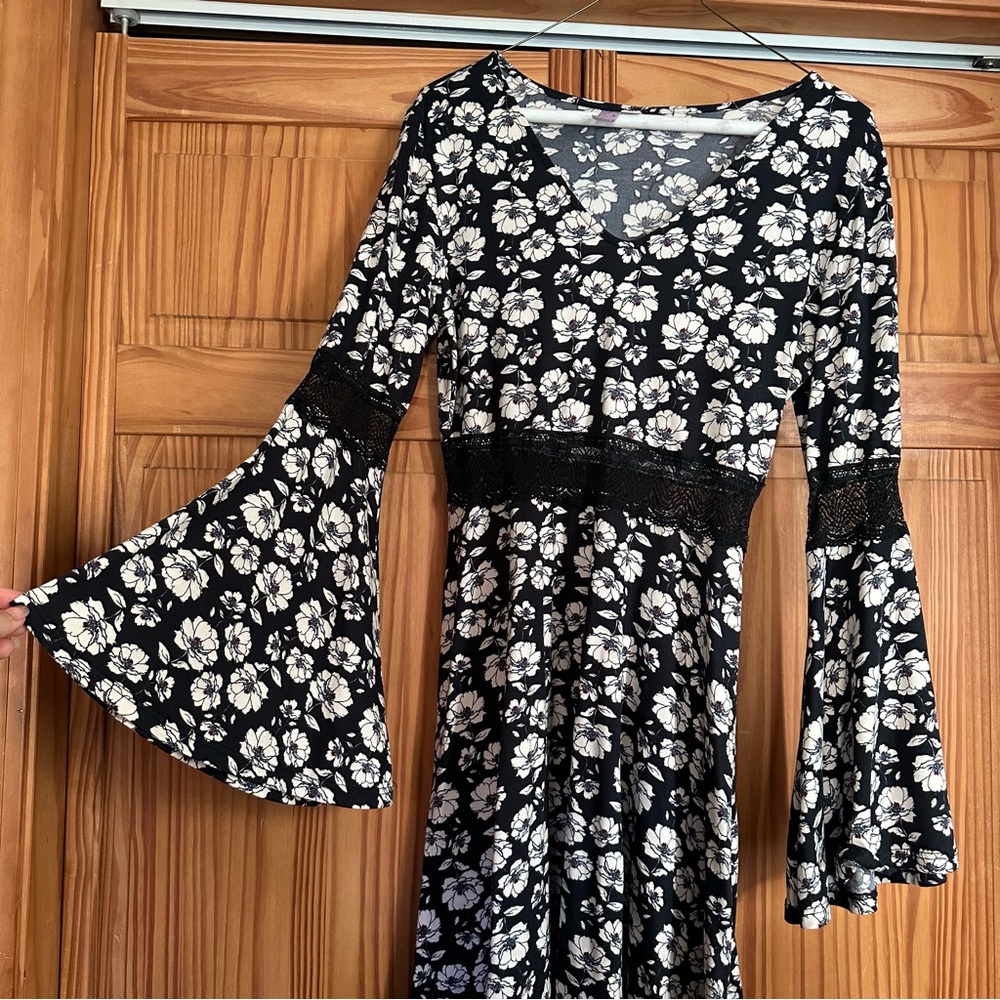 Alya Floral Dress
